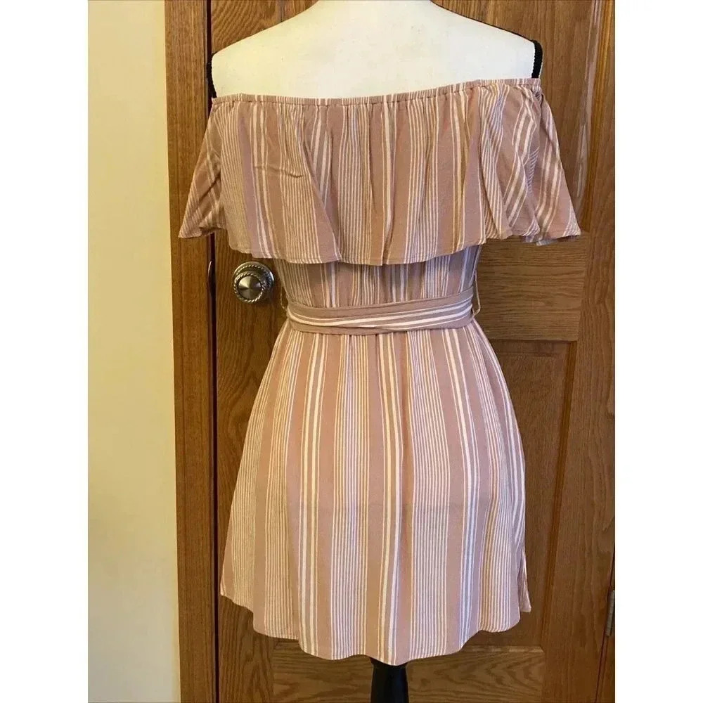 FOREVER 21 Off The Shoulder Pink Striped Sundress Belt Women's Size M Swiftie - Picture 4 of 7
